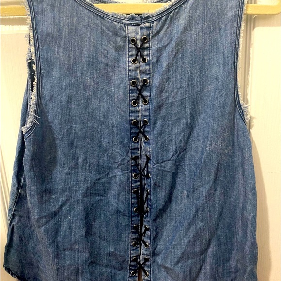 Denim colored tank top - Picture 2 of 2